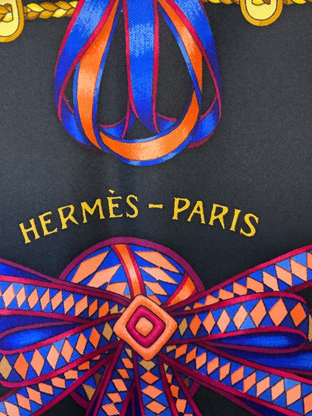 HERMES BLACK MULTI LES RUBANS DU CHEVAL PRINT SQUARE SILK TWILL SCARF - Picture 5 of 8